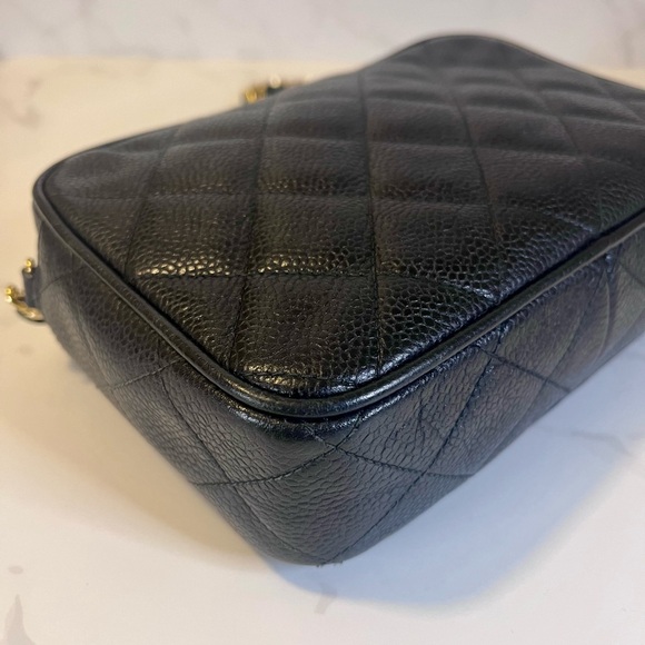 SOLD Vintage Small Chanel Black Caviar Camera Bag - Picture 5 of 16
